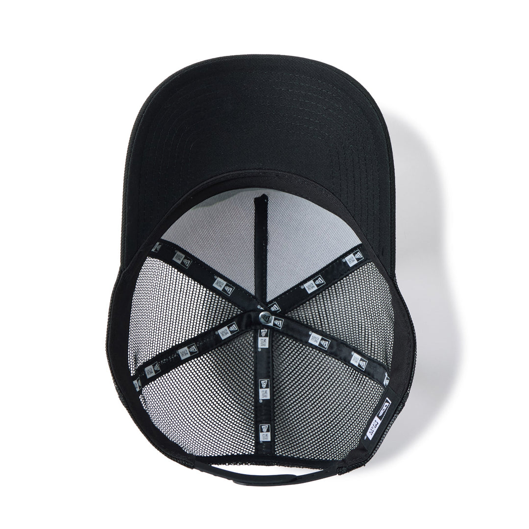 9FORTY A-Frame Trucker Wall Art White Black Snapback