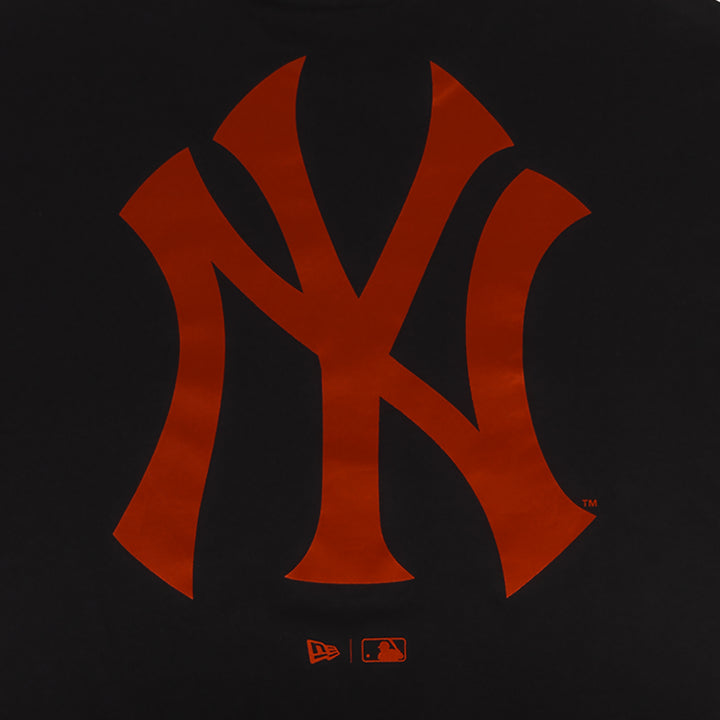 New York Yankees MLB Metallic Black Oversized Short Sleeve T-Shirt