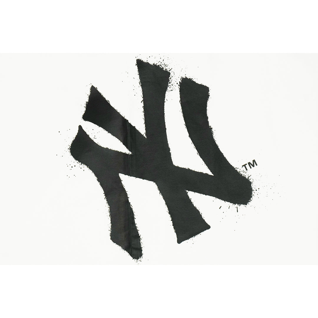 New York Yankees Spray Paint White Short Sleeve T-Shirt