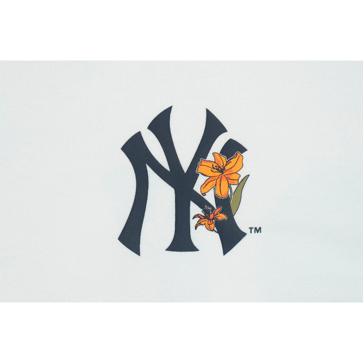 New York Yankees Floral White Short Sleeve T-Shirt