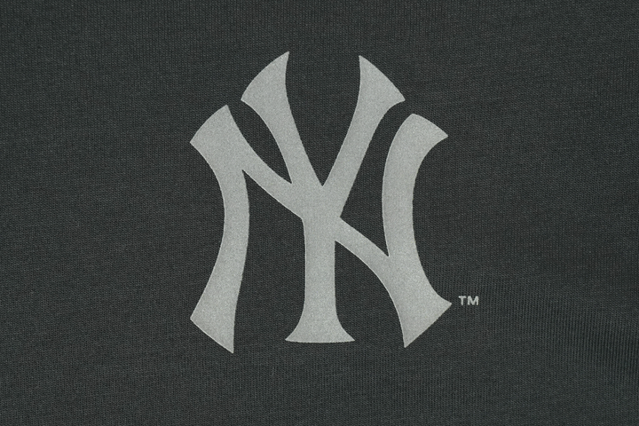 59FIFTY Pack New York Yankees Reflective Cooperstown Steel Clouds Short Sleeve T-Shirt