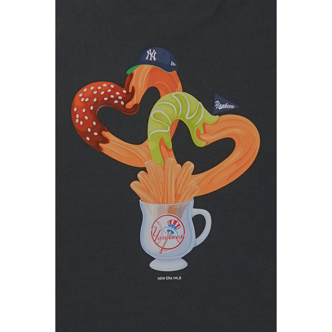 New York Yankees Sugary Twist Oversized Short Sleeve Steel Cloud T-Shirt