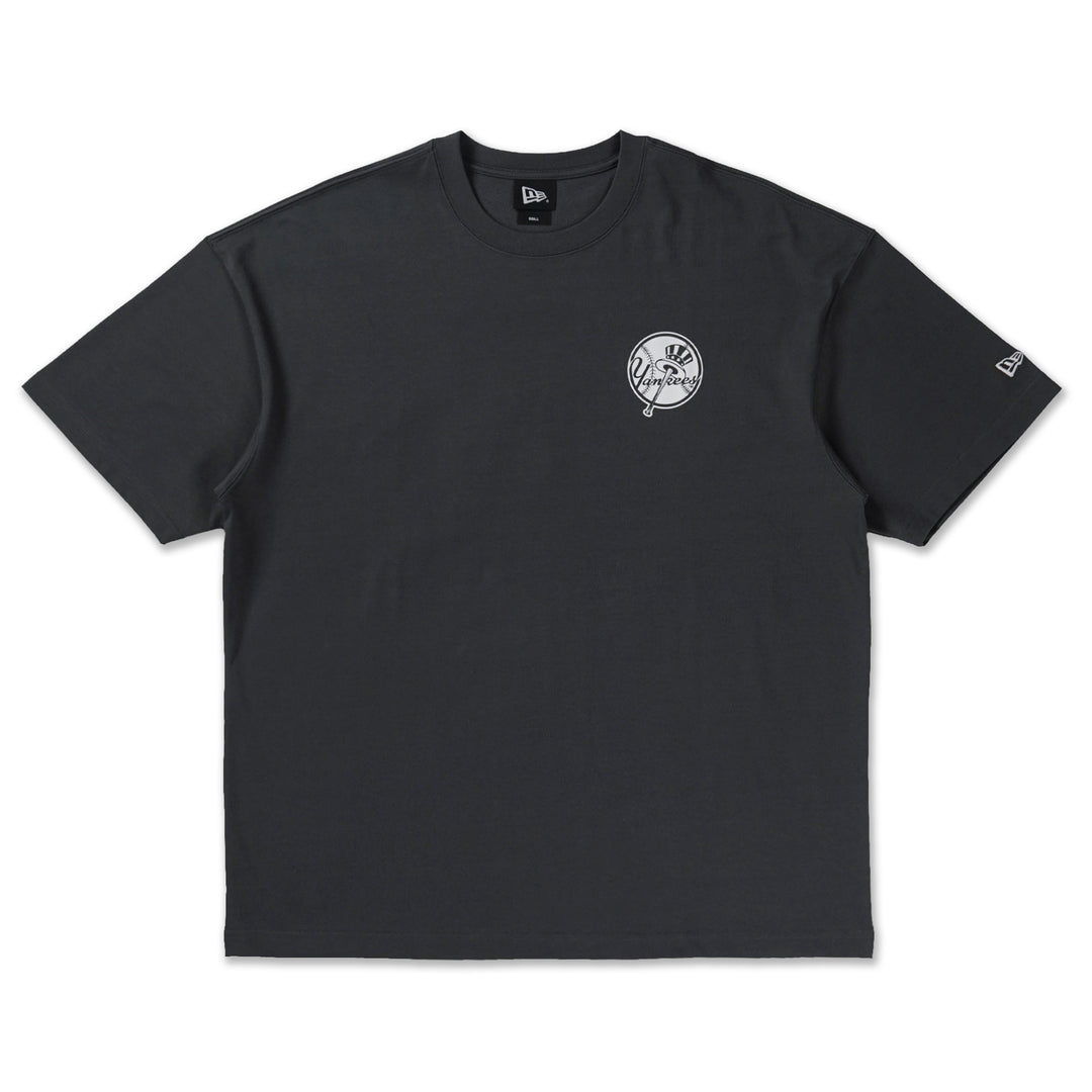 New York Yankees Sugary Twist Oversized Short Sleeve Steel Cloud T-Shirt