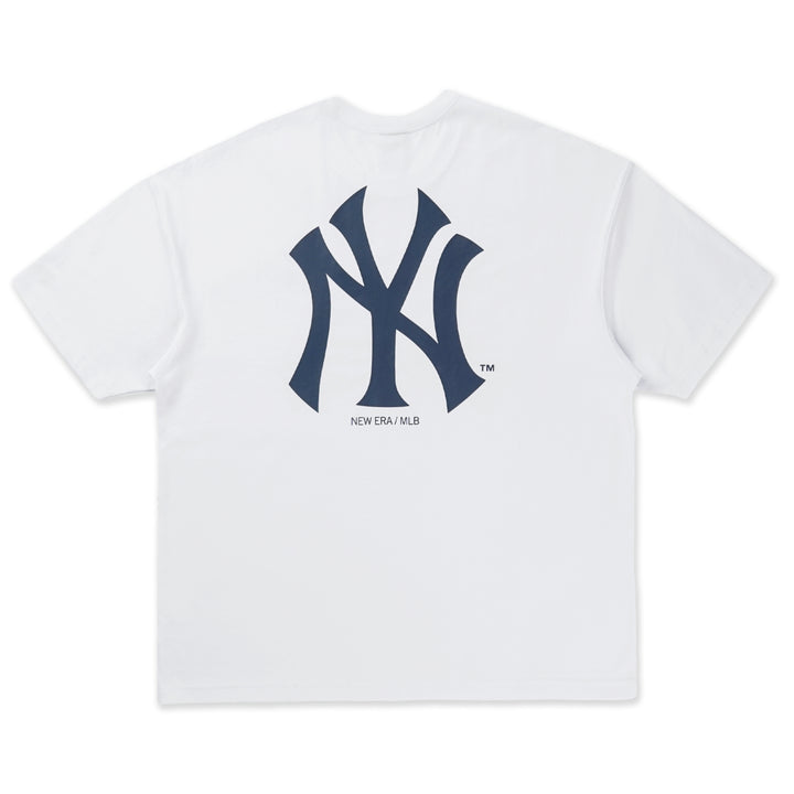 New York Yankees New Era Fan Fam White Oversized Short Sleeve T-Shirt