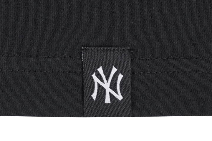 New York Yankees Glow in the Dark Black Oversized Short Sleeve T-Shirt