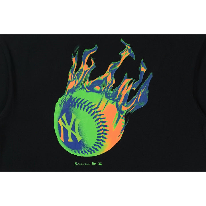 New York Yankees Assorted Graphic Black Oversized Short Sleeve T-Shirt