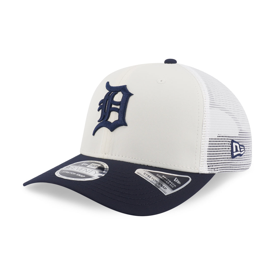 9SEVENTY Trucker Detroit Tigers 2-Tone Navy Visor Chrome White Stretch Snapback