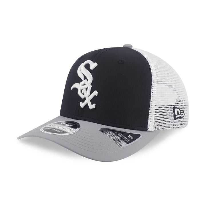 9SEVENTY Trucker Chicago White Sox 2-Tone Gray Visor Black Stretch Snapback