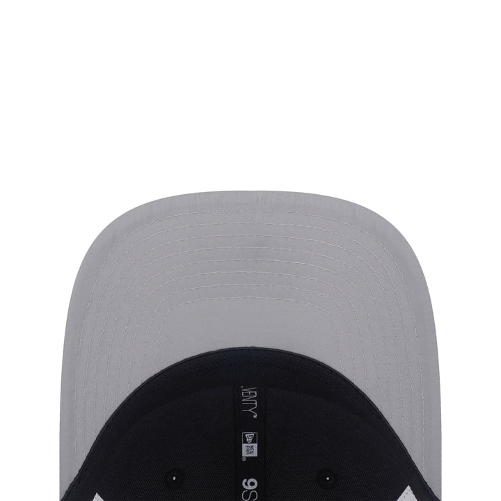 9SEVENTY Trucker Chicago White Sox 2-Tone Gray Visor Black Stretch Snapback