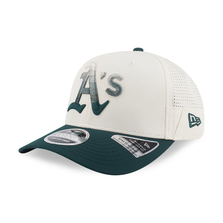 9SEVENTY Athletics Gradient 2-Tone Cilantro Green Visor Chrome White Stretch Snapback