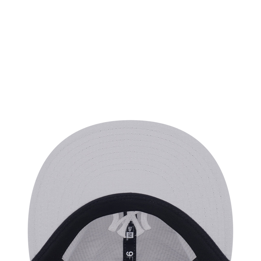 9FIFTY Retro Crown New York Yankees RC Seersucker Gray Adjustable
