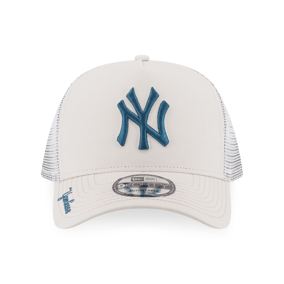 9FORTY A-Frame Trucker New York Yankees Color Era Ivory Snapback