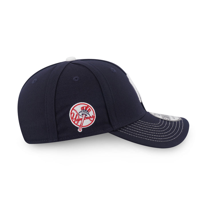 9FORTY New York Yankees New Era Fan Fam Navy Adjustable