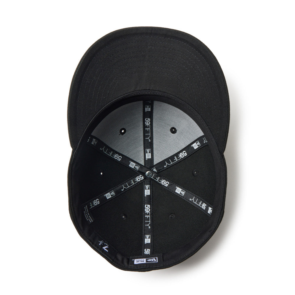 59FIFTY Pre-Curved New Era Brand Name Logo Black Fitted