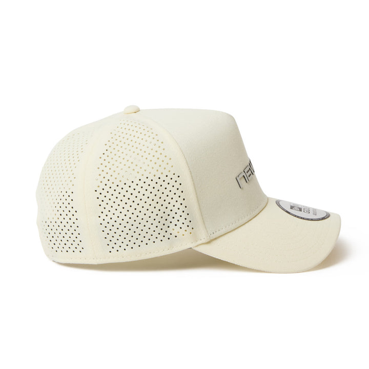 9FORTY A-Frame Golf Laser Perforated Simple Chrome White Snapback