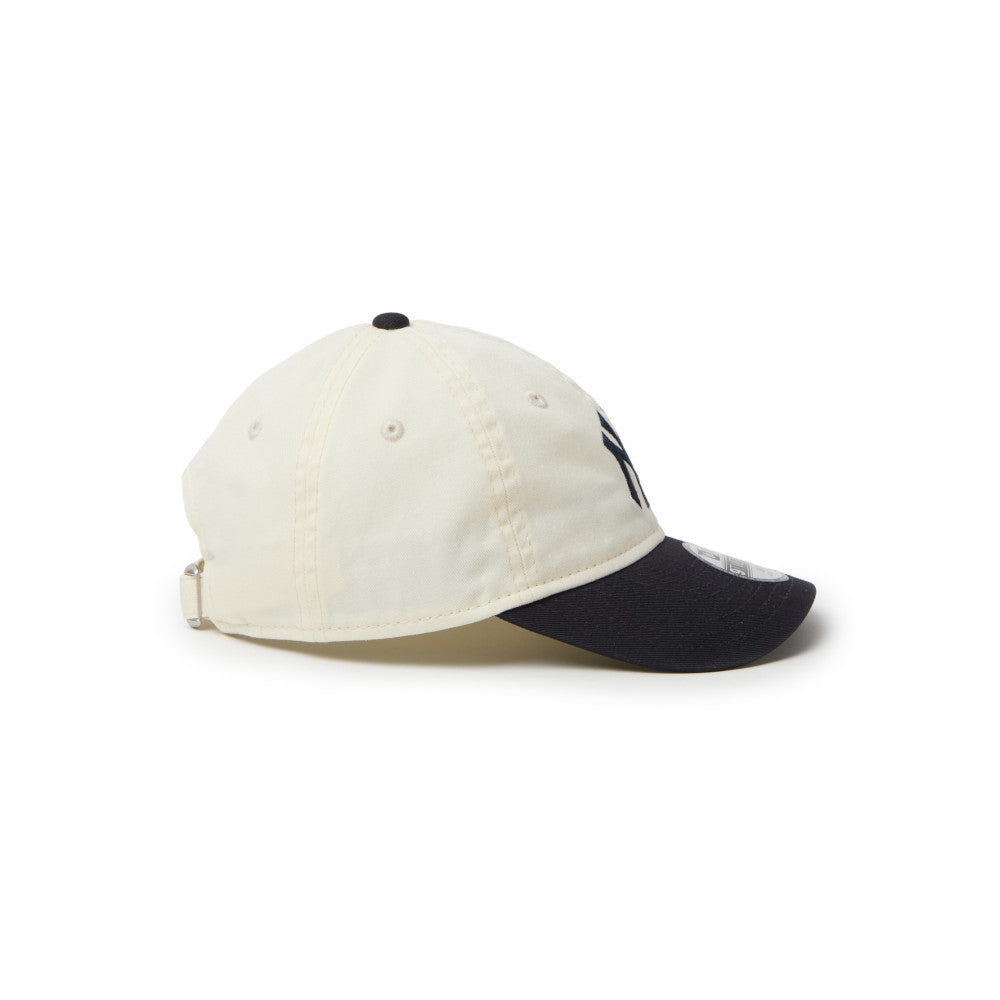 9TWENTY Kids New York Yankees 2-Tone Navy Visor Chrome White Adjustable