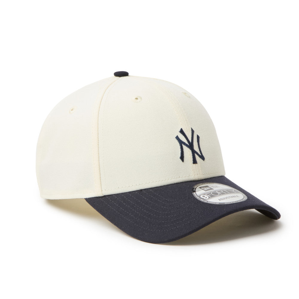 9FORTY New York Yankees 2-Tone Navy Visor Chrome White Adjustable