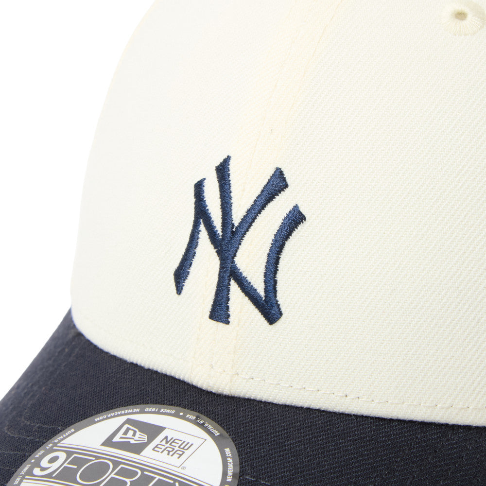 9FORTY New York Yankees 2-Tone Navy Visor Chrome White Adjustable