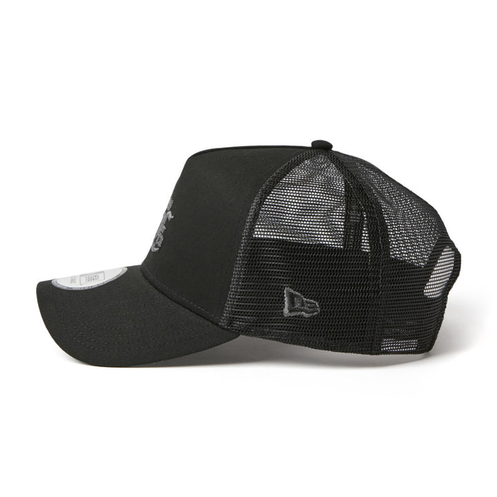 9FORTY A-Frame Trucker New Era Old English Black Snapback