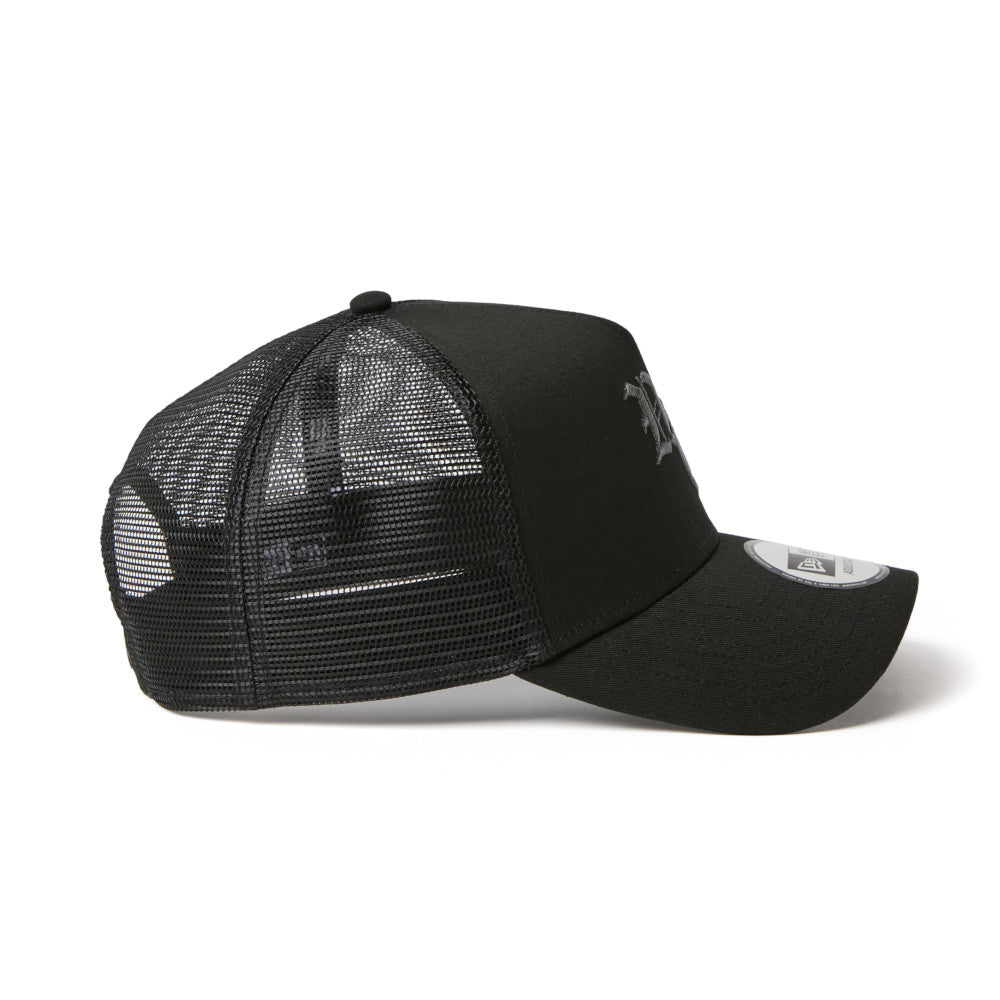 9FORTY A-Frame Trucker New Era Old English Black Snapback