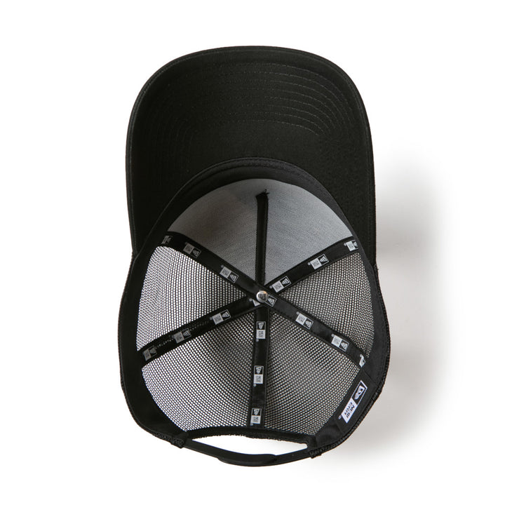 9FORTY A-Frame Trucker New Era Old English Black Snapback