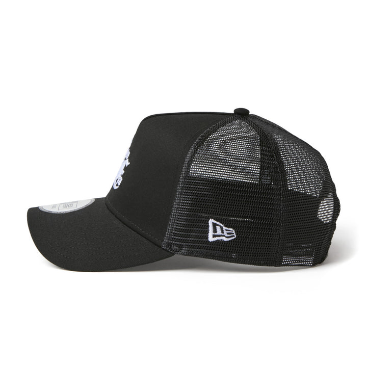 9FORTY A-Frame Trucker New Era Old English Black Snapback