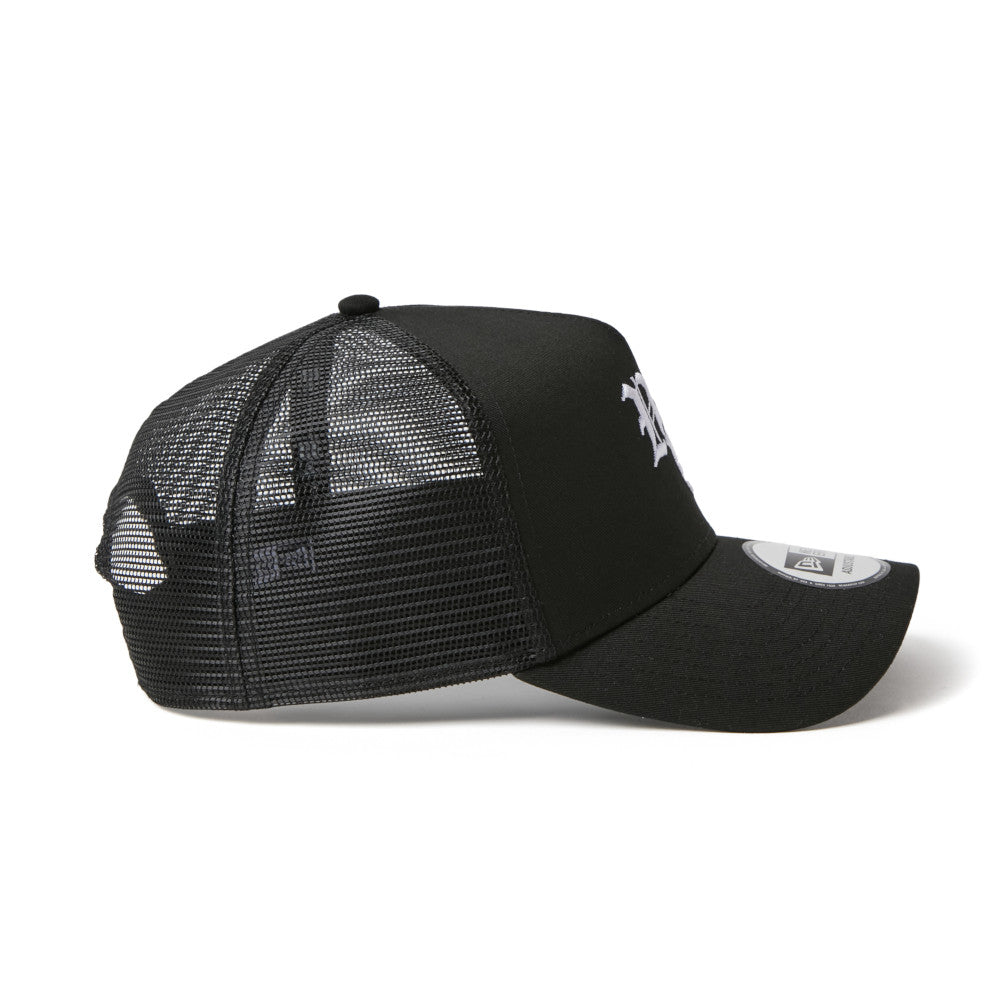 9FORTY A-Frame Trucker New Era Old English Black Snapback