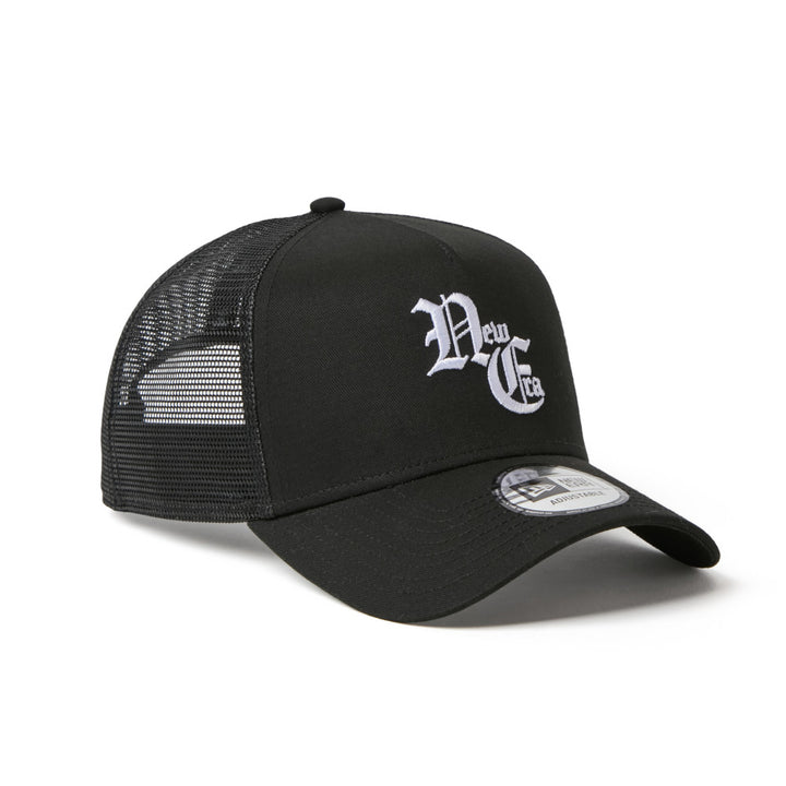 9FORTY A-Frame Trucker New Era Old English Black Snapback