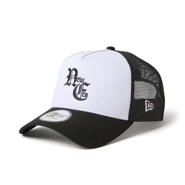 9FORTY A-Frame Trucker New Era Old English 2-Tone Black Visor White Snapback