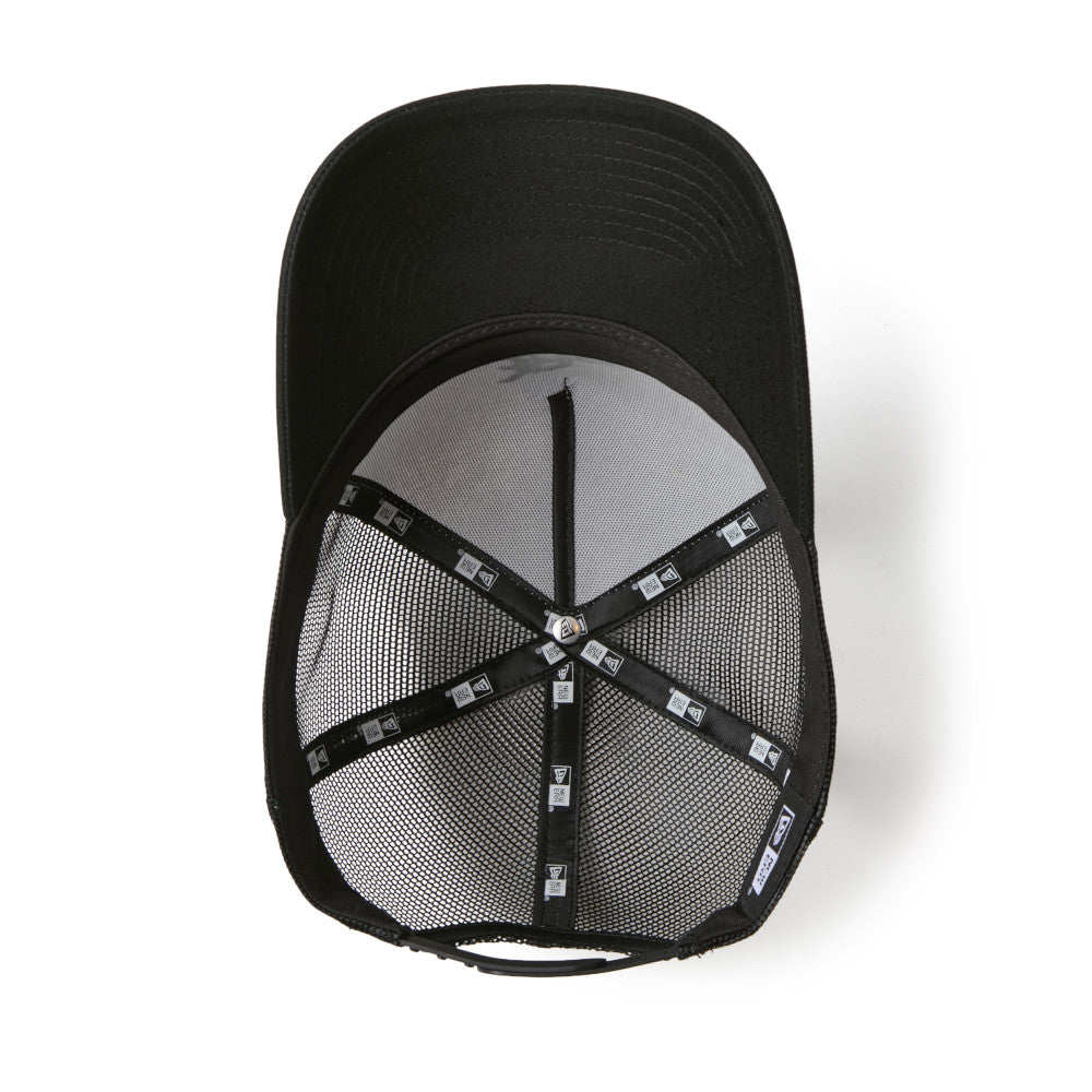 9FORTY A-Frame Trucker New Era Old English 2-Tone Black Visor White Snapback