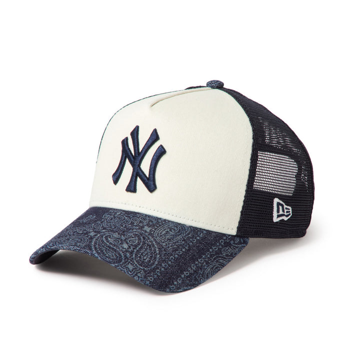 9FORTY A-Frame Trucker New York Yankees Laser Burn Out Denim 2-Tone Denim Visor Chrome White Snapback