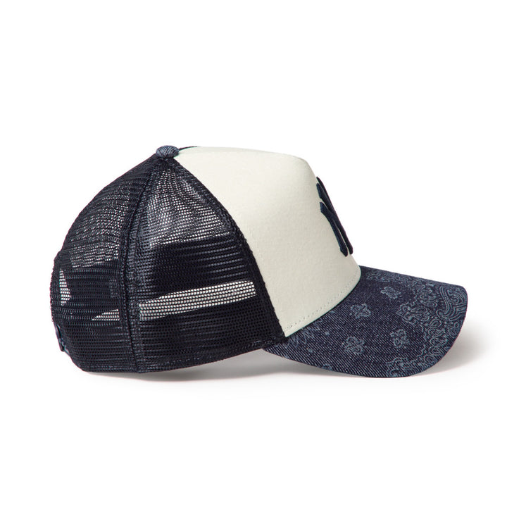 9FORTY A-Frame Trucker New York Yankees Laser Burn Out Denim 2-Tone Denim Visor Chrome White Snapback