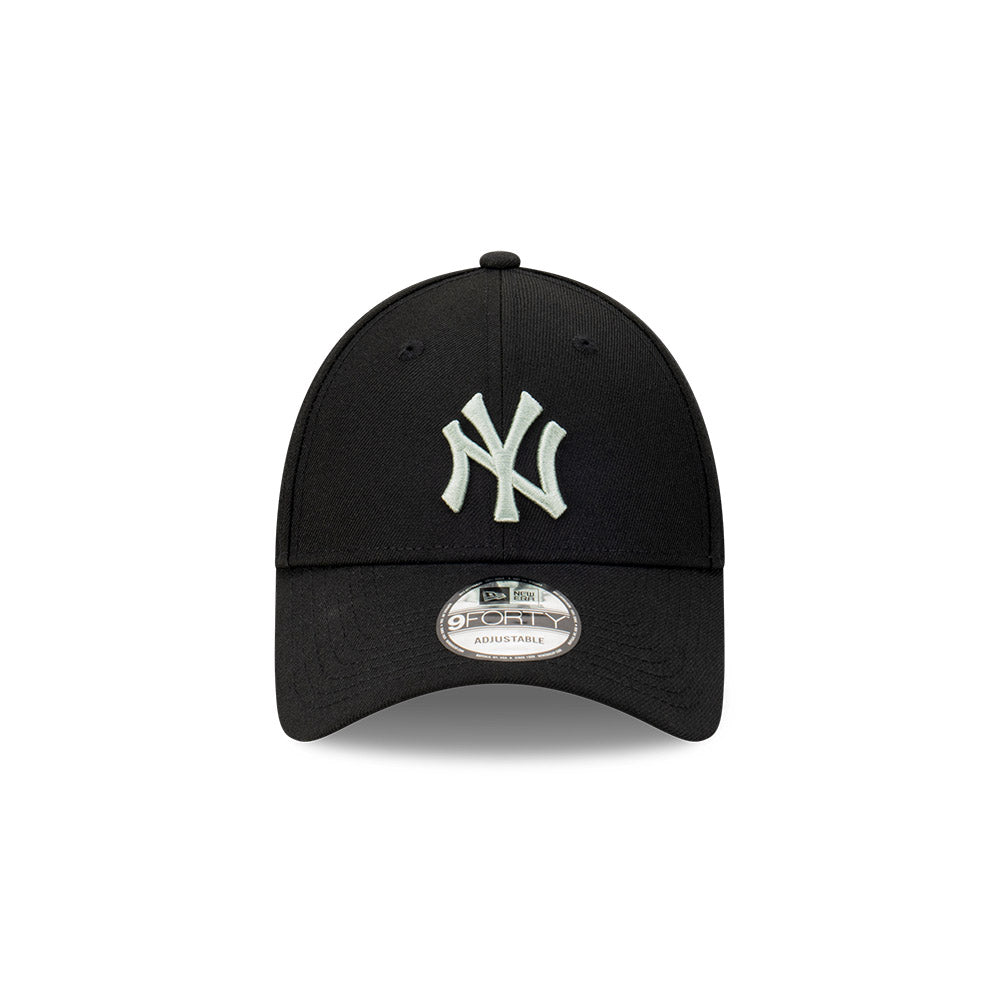 9FORTY New York Yankees Repreve Seasonal Black Adjustable