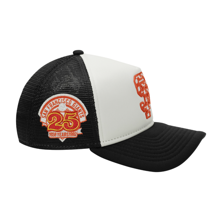 9FORTY A-Frame Trucker San Francisco Giants Check Flag Black Snapback
