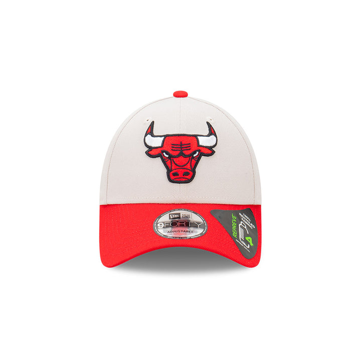 9FORTY Chicago Bulls 2-Tone Stone Repreve Scarlet Visor Stone Adjustable
