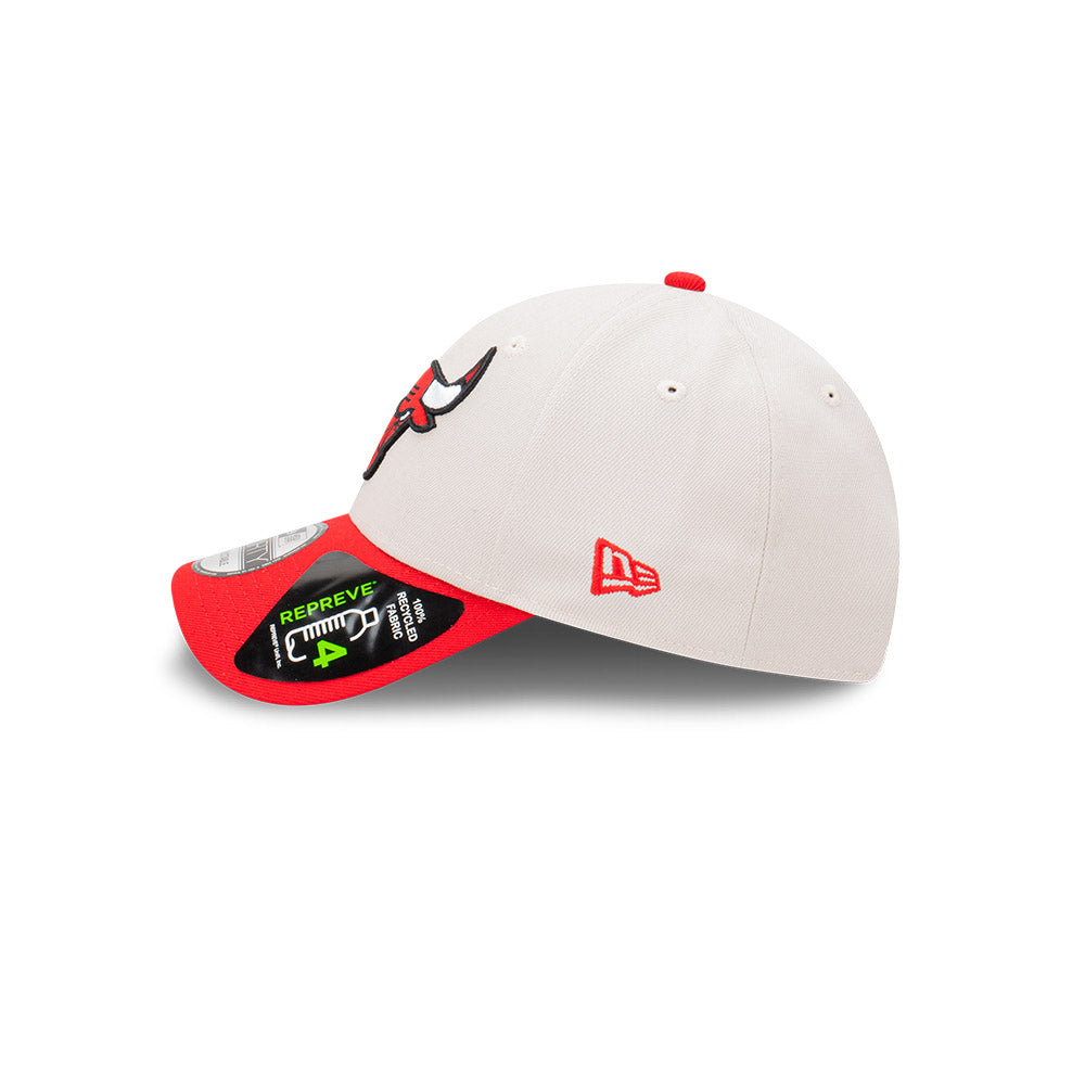 9FORTY Chicago Bulls 2-Tone Stone Repreve Scarlet Visor Stone Adjustable