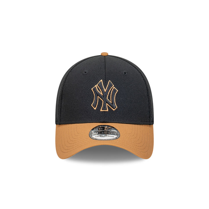 39THIRTY New York Yankees Dashmark Black 2-Tone Fitted