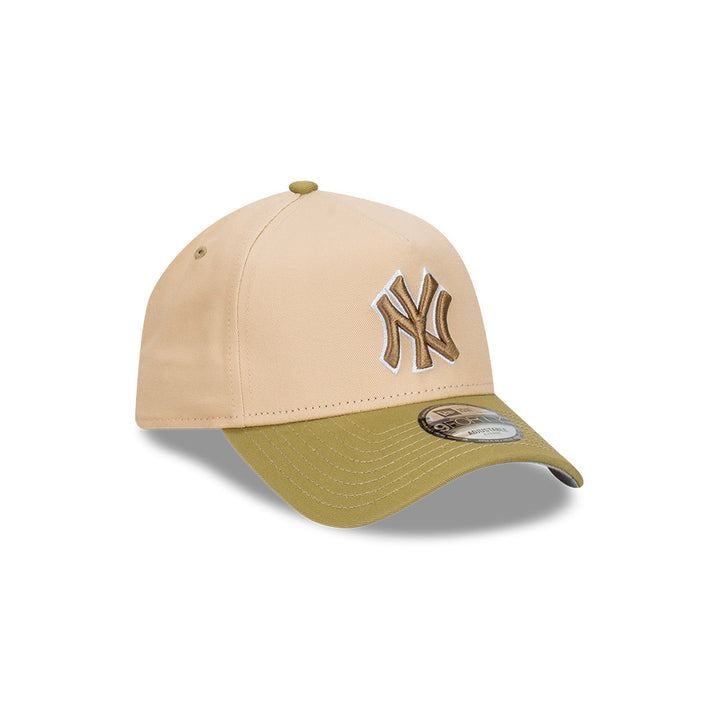 9FORTY A-Frame New York Yankees Beansprout 2-Tone Moss Green Visor Oat Milk Snapback