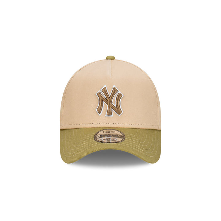 9FORTY A-Frame New York Yankees Beansprout 2-Tone Moss Green Visor Oat Milk Snapback