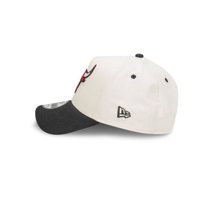 9FORTY A-Frame Chicago Bulls Chrome OTC Chainstitch 2-Tone Navy Visor White Snapback