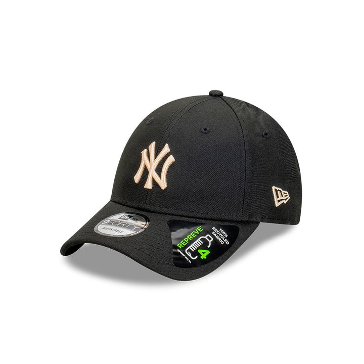 9FORTY New York Yankees Repreve® Black Oat Adjustable