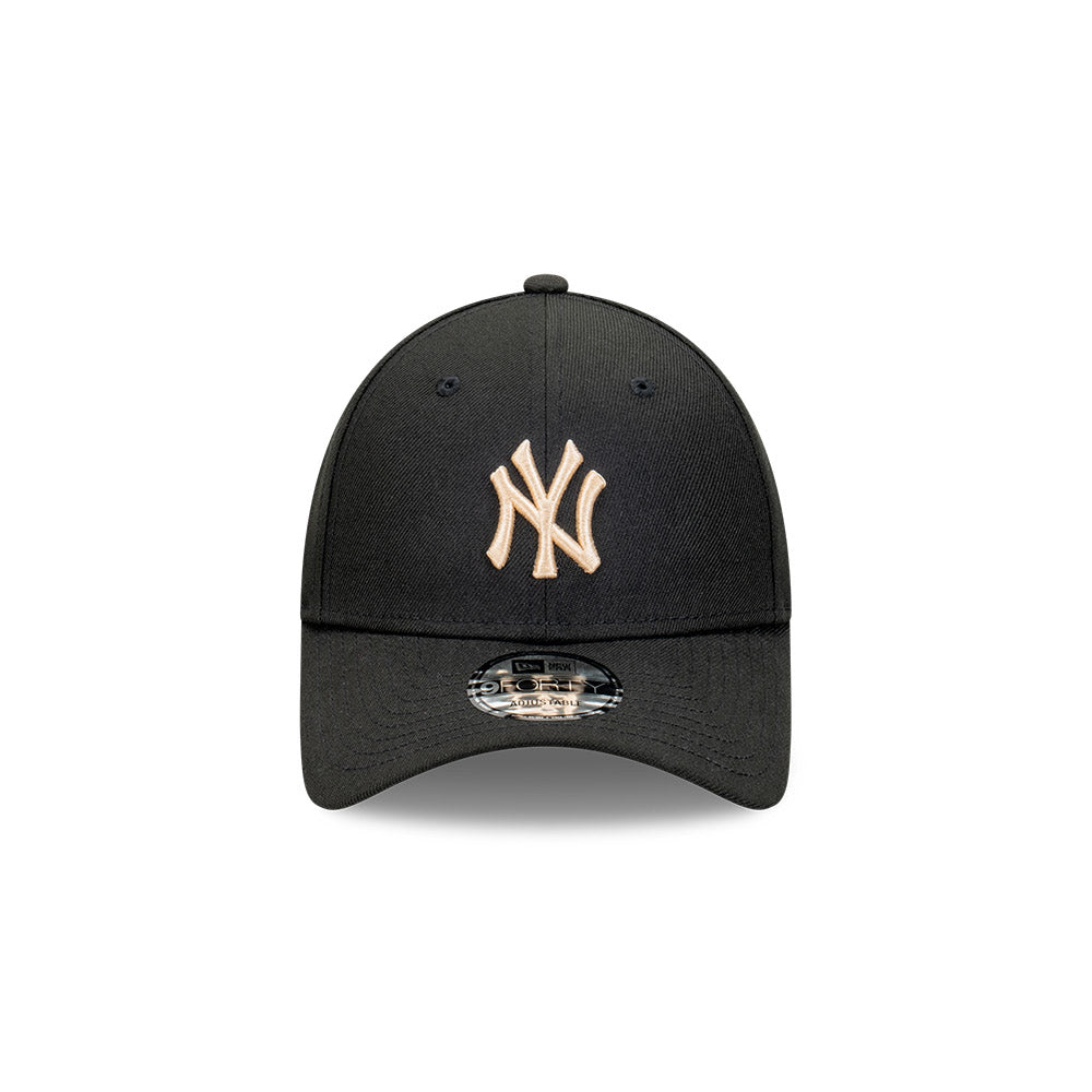 9FORTY New York Yankees Repreve® Black Oat Adjustable