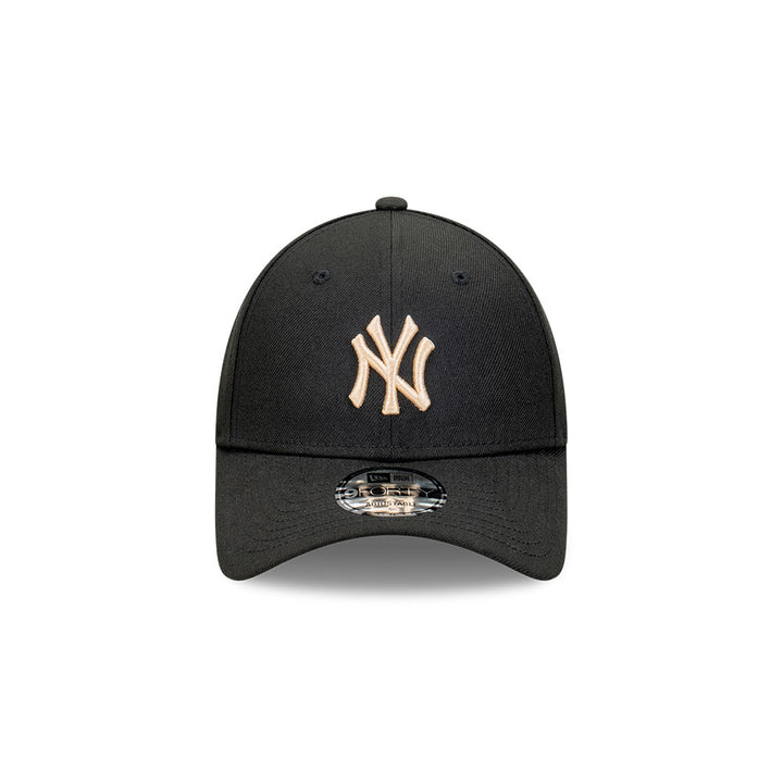 9FORTY New York Yankees Repreve® Black Oat Adjustable