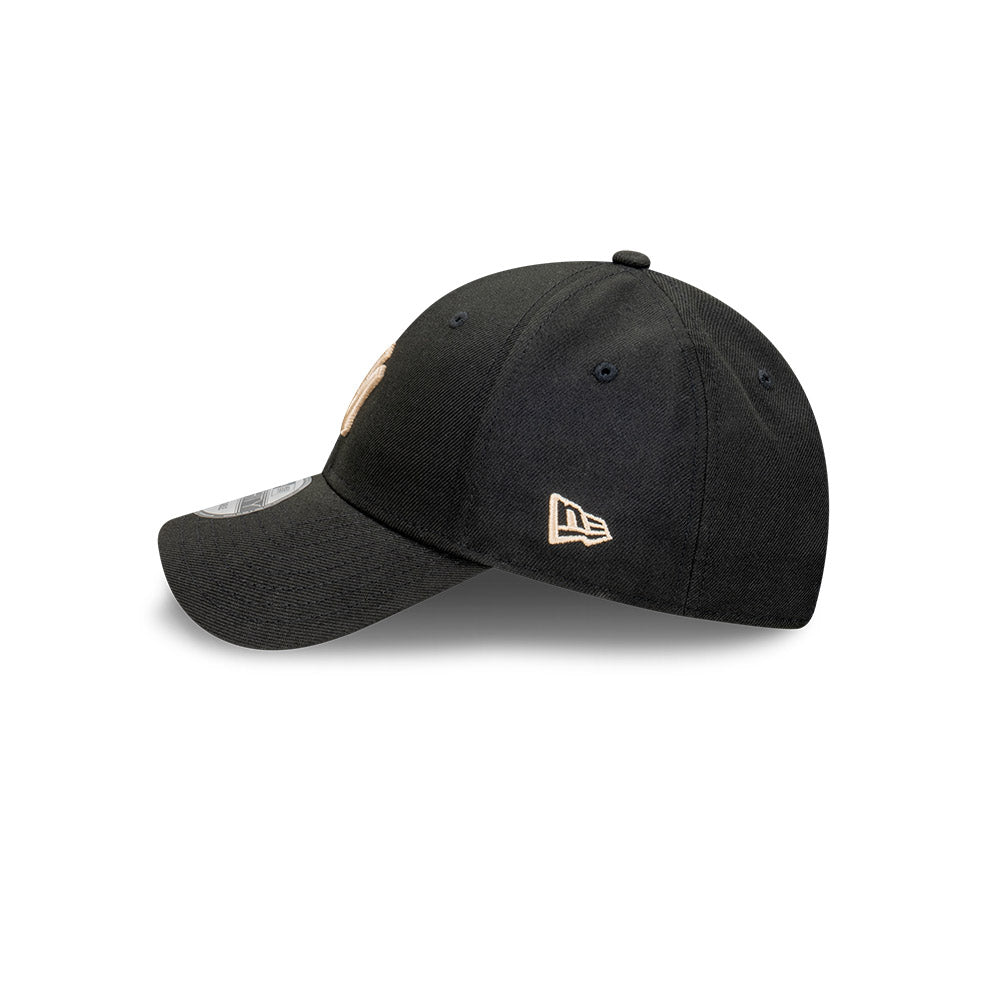 9FORTY New York Yankees Repreve® Black Oat Adjustable