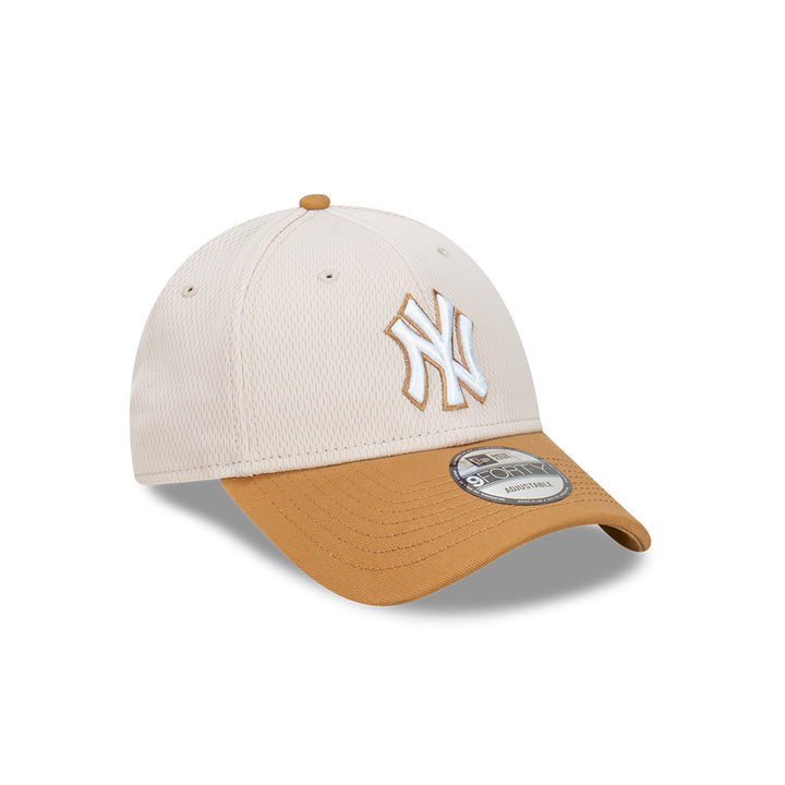 9FORTY New York Yankees Dashmark 2-Tone Wheat Visor Stone Adjustable