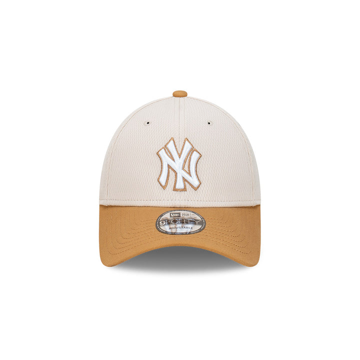9FORTY New York Yankees Dashmark 2-Tone Wheat Visor Stone Adjustable