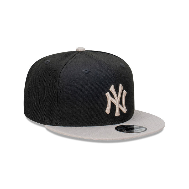 9FIFTY New York Yankees 2-Tone Black Stone Snapback