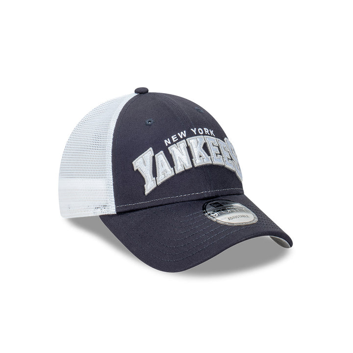 9FORTY Trucker New York Yankees Arch Navy Snapback