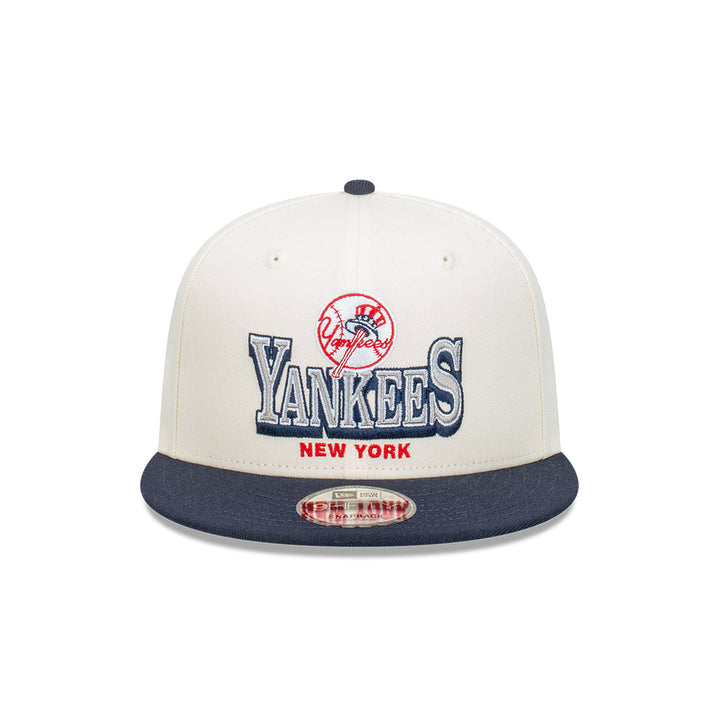 9FIFTY New York Yankees Stack Script 2-Tone Navy Visor Chrome White Snapback