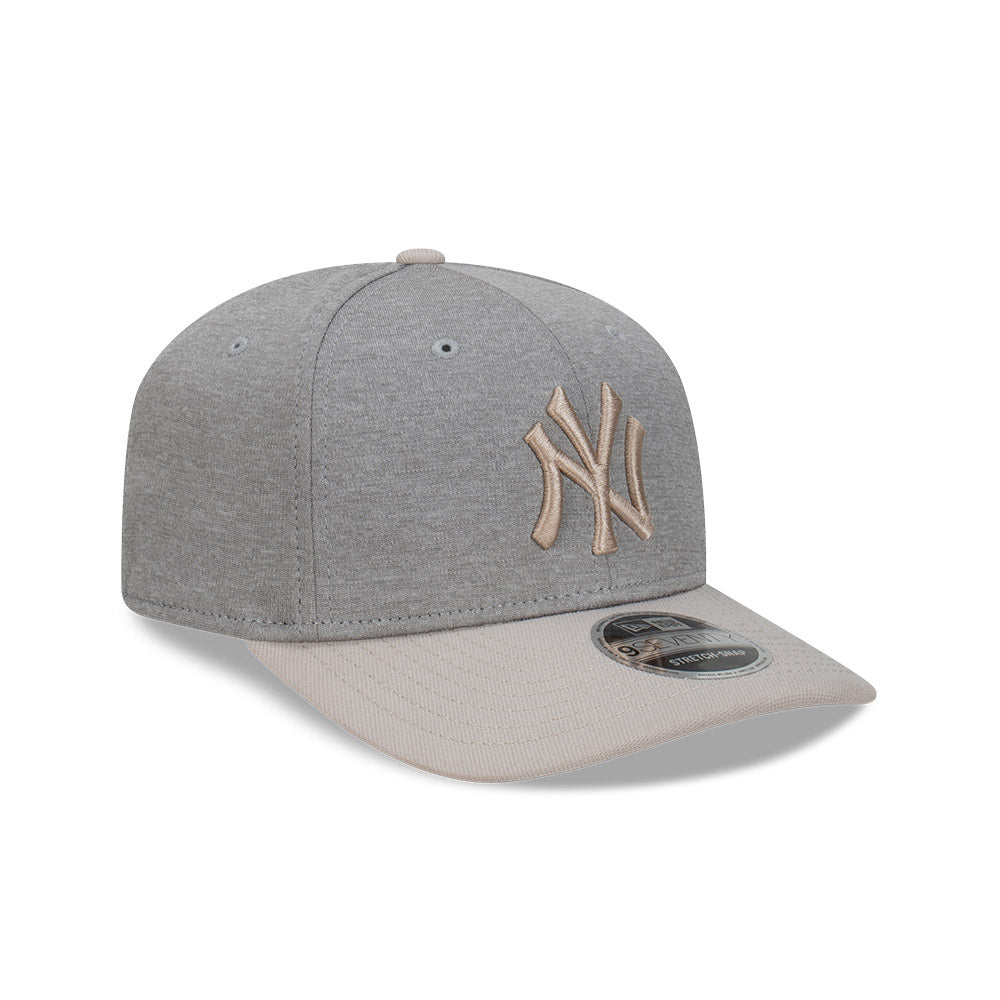 9SEVENTY New York Yankees Shadow Tech 2-Tone Stone Visor Gray Snapback